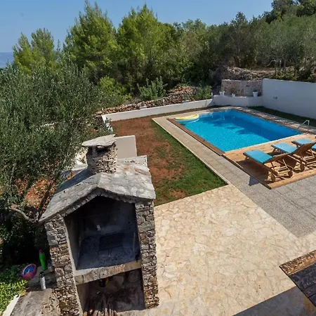 別荘 Antonija スタリー・グラード